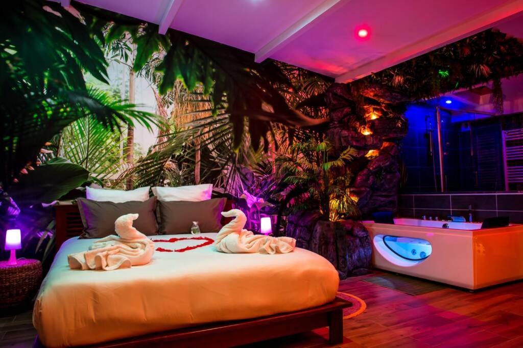 Secret Suite "Jungle" - Jacuzzi Privatif - Gare Rer C - Proche Paris Brétigny-sur-Orge Exterior foto